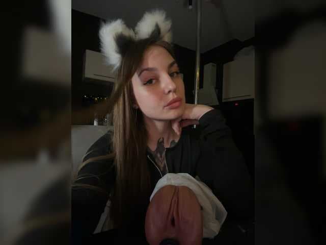 KrisVXN live cam on BongaCams