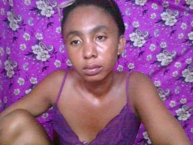 EvahMorgane live cam