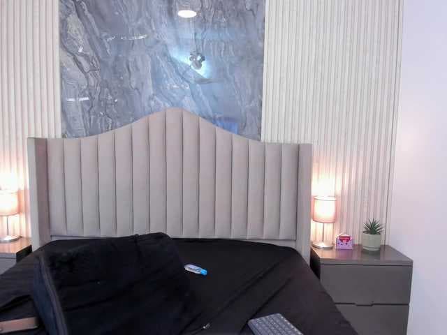 Arianaa-Cooper live cam