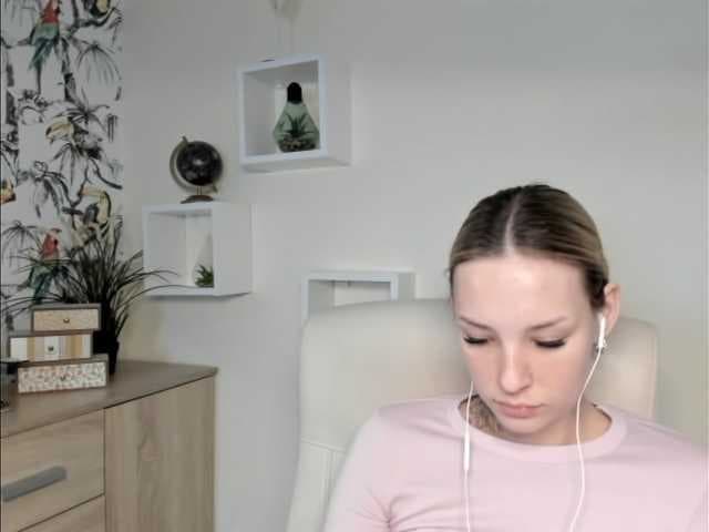 AngelaLux live cam