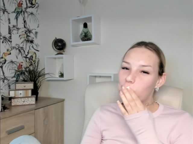 AngelaLux live cam
