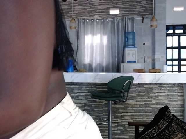 Cuddle-Cate live cam