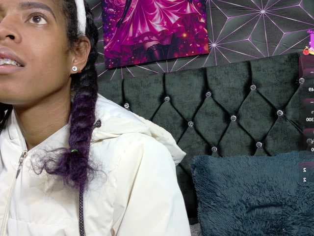 Thianahorny live cam