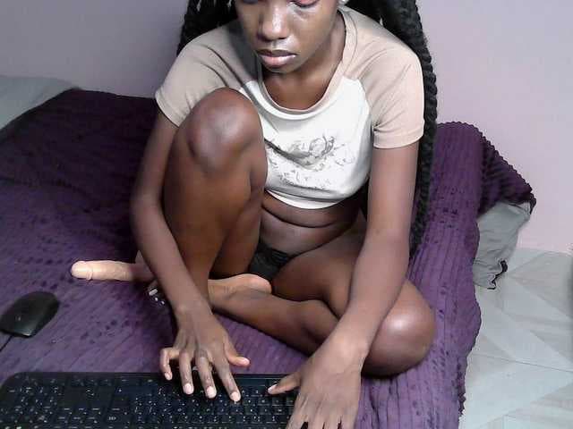 DiabolicalDiva live cam