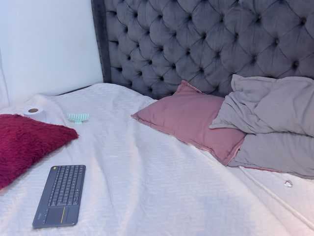 two_milkyway live cam on BongaCams