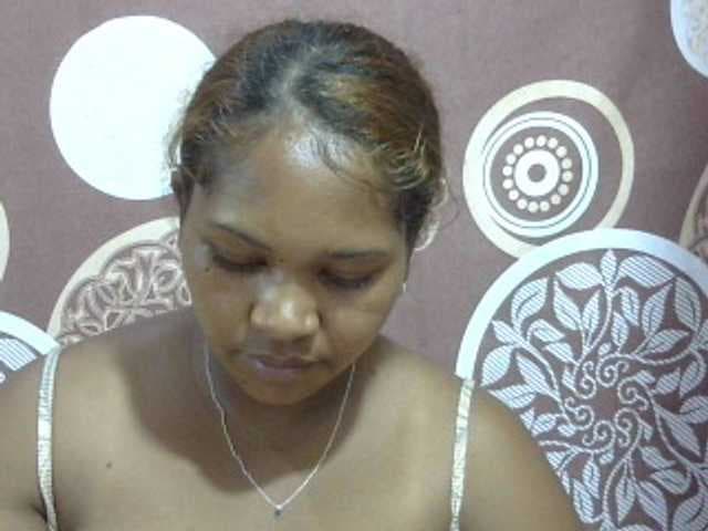 Pussy-fat live cam on BongaCams