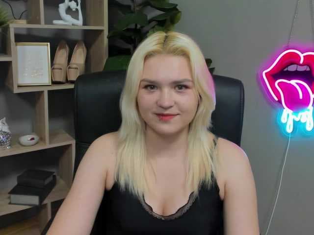SweetLilyxo live cam