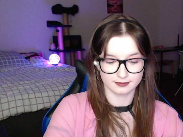 Cherry-Luna live cam