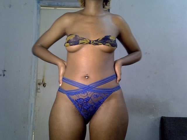 SpicyMackenzie1 live cam