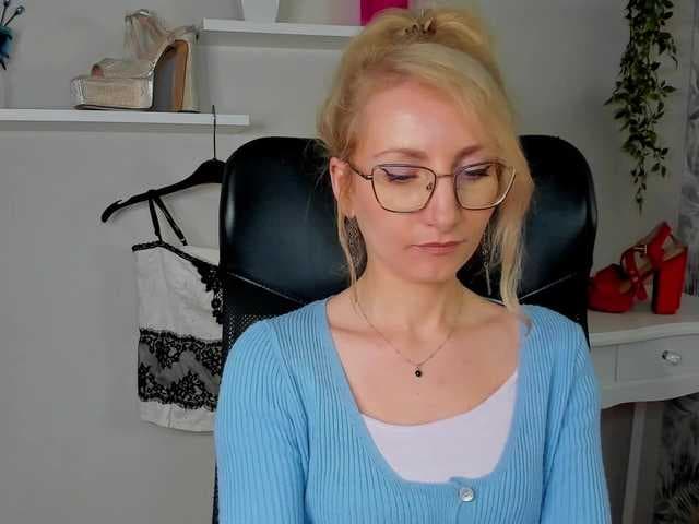 CinderellaMoon live cam