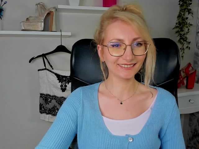 CinderellaMoon live cam