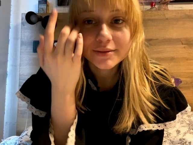 AdellaDalponte live cam