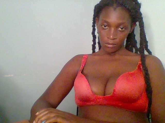 Chocolate-saucy live cam