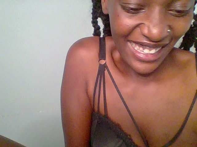 Chocolate-saucy live cam