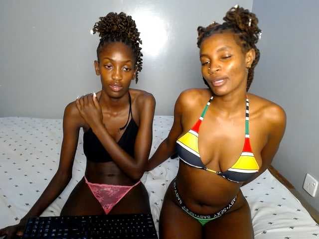 VelvetCuties live cam on BongaCams