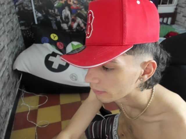 wex-077 live cam on BongaCams