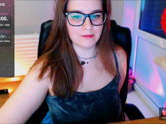 Elizabeth-S live cam