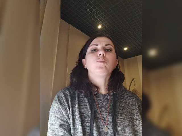 OpenGirl live cam on BongaCams