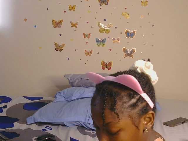 KittyKissess live cam on BongaCams