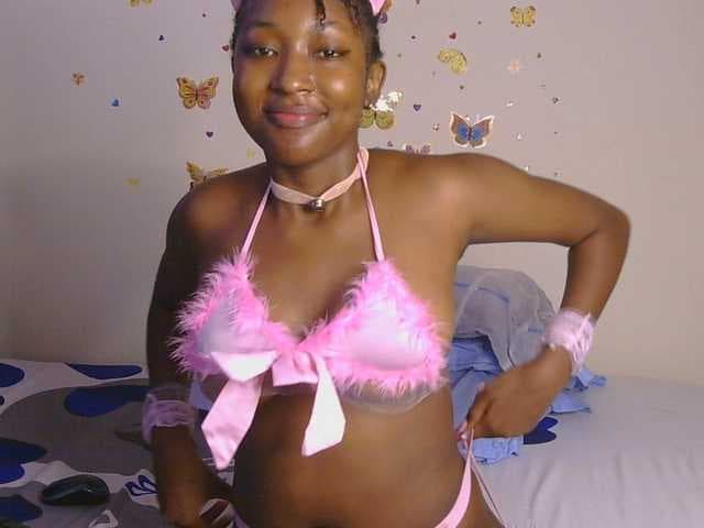 KittyKissess live cam