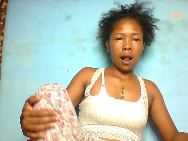 Phazylla live cam on BongaCams