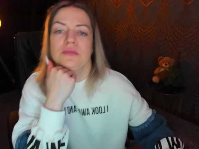 AnnaSnow live cam on BongaCams