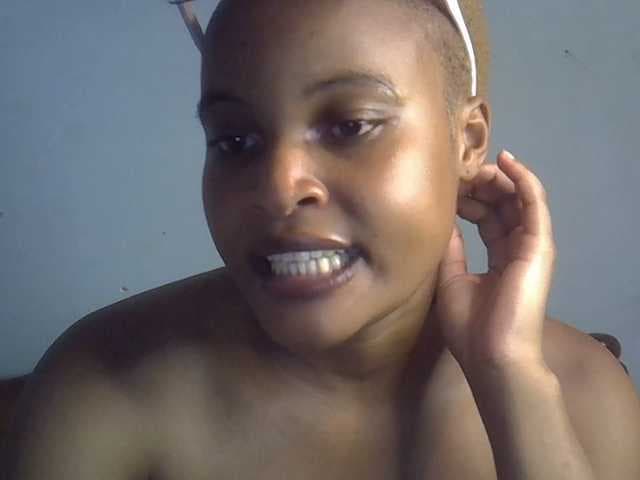 FreakyTrixie live cam