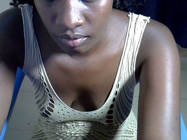 Nyangisexy1 live cam