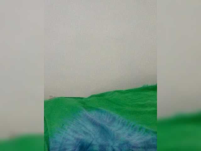 Innocent-Slut live cam