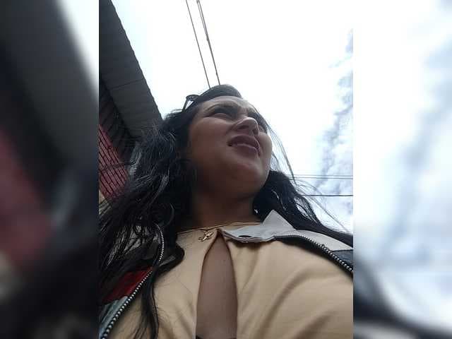 Ashly-7 live cam on BongaCams