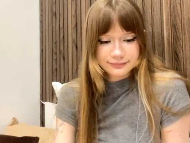 ClotildeBayley live cam