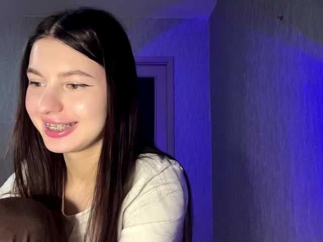 TrudiScrabeck live cam