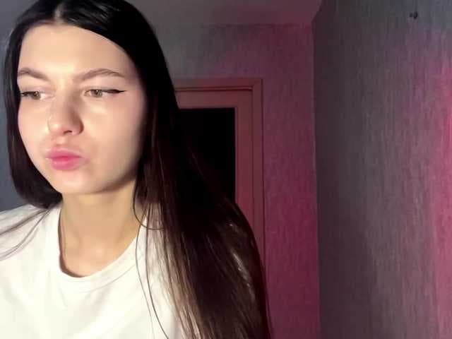 TrudiScrabeck live cam