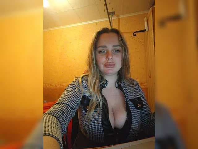 SashaMitchell live cam