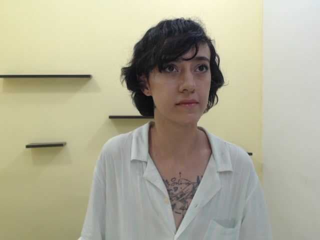 rominawhite18 live cam