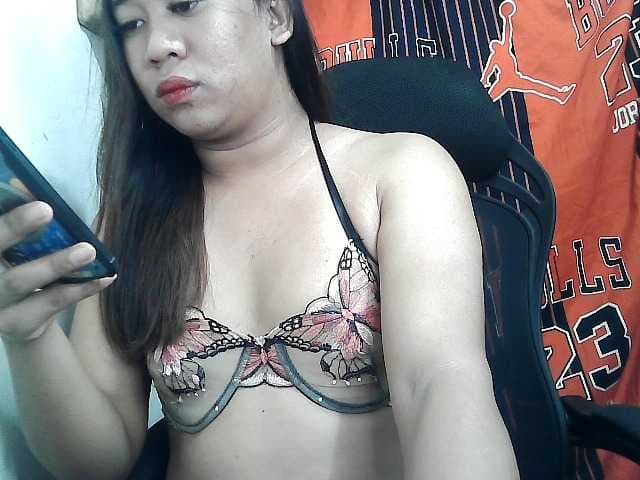 Maderpaker05 live cam