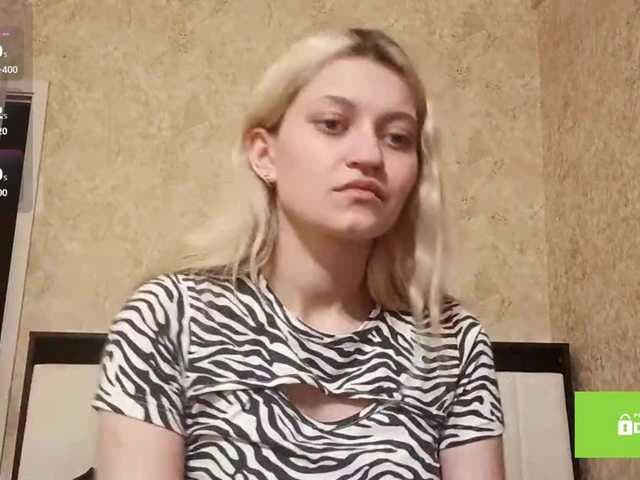 DetraRediger live cam on BongaCams