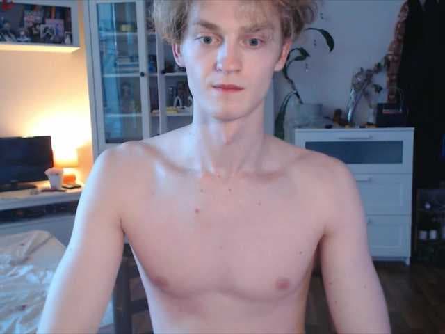 DanielYumm live cam
