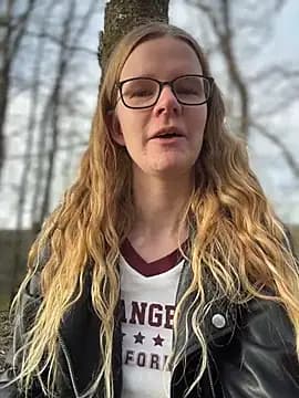 Bikergirl_97 live cam