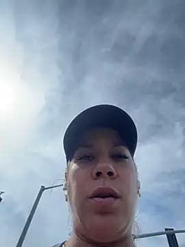 Bigbuttbrooklynn live cam