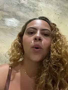 Chloe_Leaozinho live cam