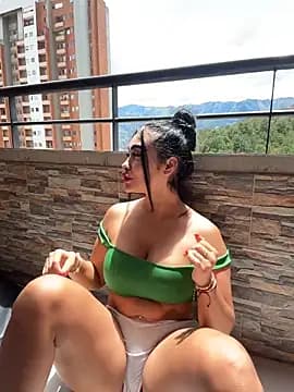 emma_andrew1 live cam