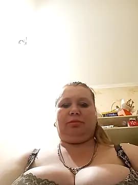 KiraStanton live cam