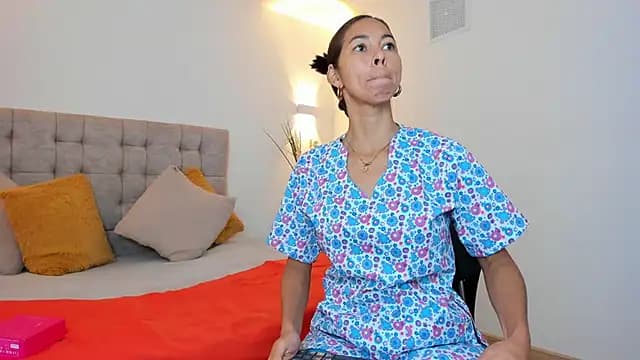 Rosalinda_Cortez live cam