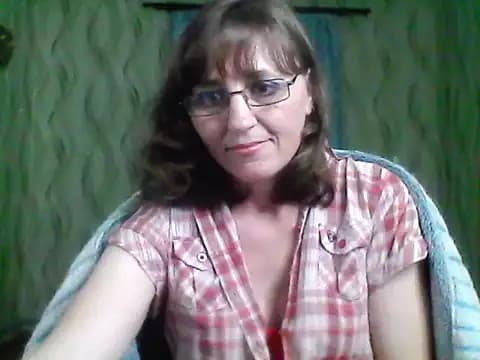 Alisaprice077 live cam on Stripchat