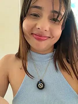 ginny_ross live cam on Stripchat