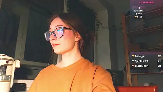 monlight__dana live cam on Stripchat