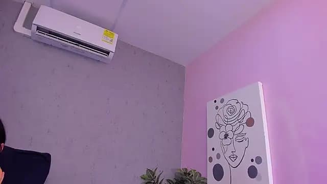 Tiffany_mendez live cam on Stripchat