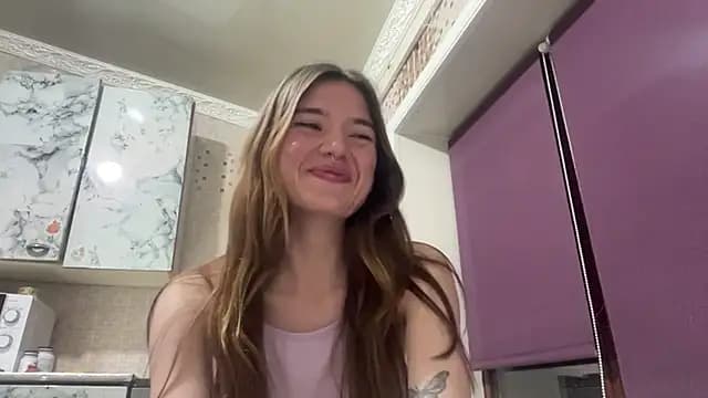 Lili_Kilian live cam