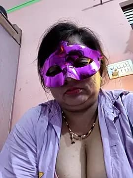 Gujju_bhabhi69 live cam